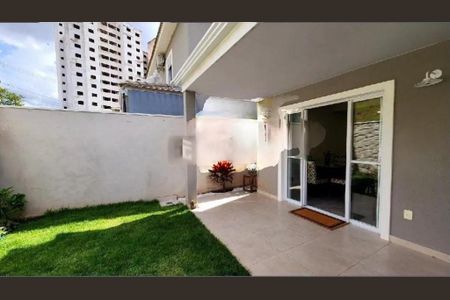 Casa de condomínio à venda com 104m², 3 quartos e 2 vagas