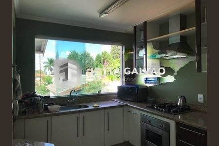 Casa à venda com 3 quartos, 380m² em Parque Taquaral, Campinas