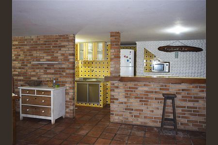 Casa à venda com 5 quartos, 259m² em Vila Campo Grande, São Paulo