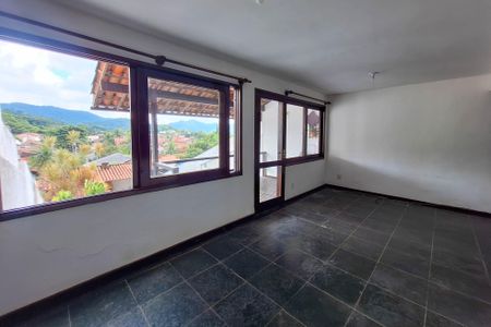Sala de casa para alugar com 3 quartos, 150m² em Maravista, Niterói