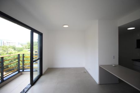 Sala de apartamento para alugar com 1 quarto, 47m² em Jardim do Salso, Porto Alegre