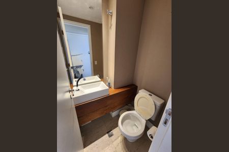 Apartamento para alugar com 105m², 2 quartos e 2 vagas Apartamento para alugar com 105m², 2 quartos e 2 vagasBanheiro