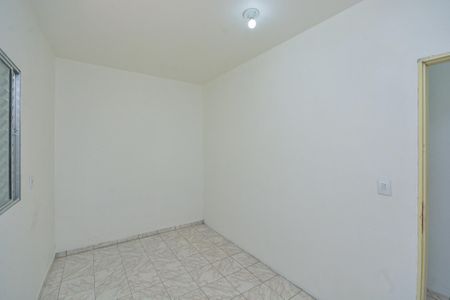 Quarto 1 de casa para alugar com 2 quartos, 50m² em Jardim Guanhembu, São Paulo