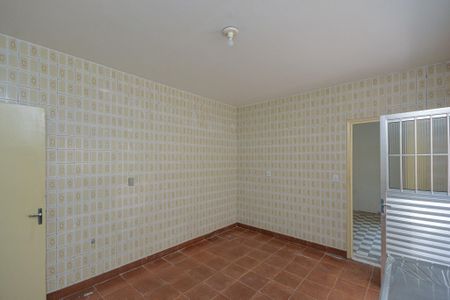 Sala/Cozinha de casa para alugar com 2 quartos, 50m² em Jardim Guanhembu, São Paulo