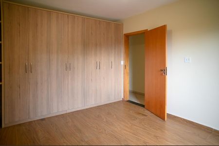 Quarto 1 de casa à venda com 3 quartos, 120m² em Vila Caraguata, São Paulo