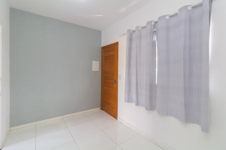 Sala de apartamento para alugar com 1 quarto, 28m² em Vila Jacuí, São Paulo