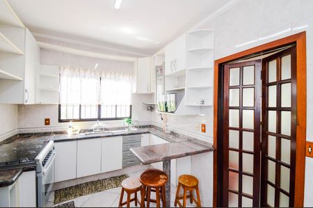 Casa à venda com 200m², 3 quartos e 2 vagas Casa à venda com 200m², 3 quartos e 2 vagasCozinha