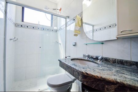 Casa à venda com 200m², 3 quartos e 2 vagas Casa à venda com 200m², 3 quartos e 2 vagasBanheiro Social