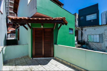 Casa à venda com 200m², 3 quartos e 2 vagas Casa à venda com 200m², 3 quartos e 2 vagasQuarto 2 - Varanda