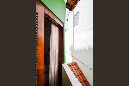 Casa à venda com 200m², 3 quartos e 2 vagas Casa à venda com 200m², 3 quartos e 2 vagasQuarto 1 - Varanda