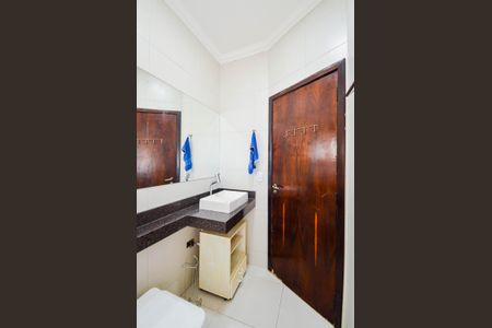 Casa à venda com 200m², 3 quartos e 2 vagas Casa à venda com 200m², 3 quartos e 2 vagasBanheiro da Suíte