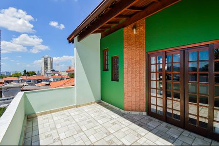 Casa à venda com 200m², 3 quartos e 2 vagas Casa à venda com 200m², 3 quartos e 2 vagasVaranda do Sótão