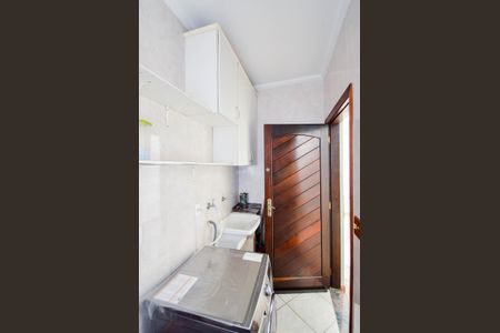 Casa à venda com 200m², 3 quartos e 2 vagas Casa à venda com 200m², 3 quartos e 2 vagasÁrea de Serviço