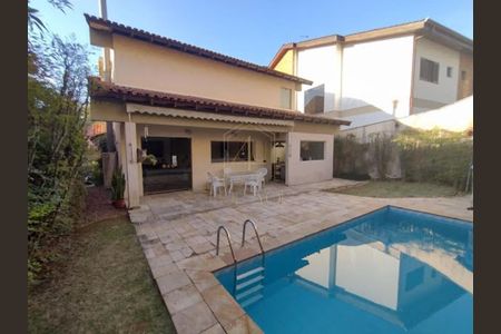 Casa de condomínio à venda com 300m², 4 quartos e 6 vagas