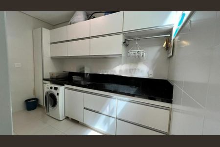 Casa de condomínio à venda com 350m², 4 quartos e 4 vagas