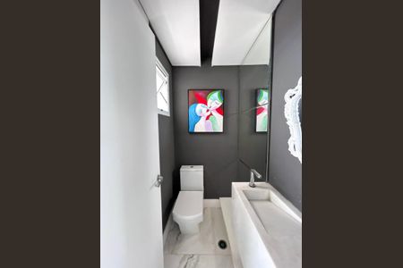 Apartamento à venda com 240m², 3 quartos e 4 vagasLavabo