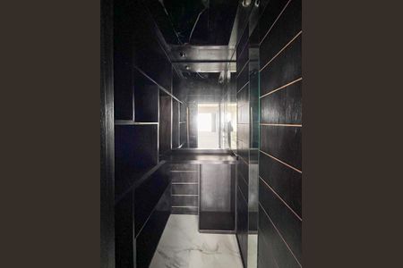 Apartamento à venda com 240m², 3 quartos e 4 vagasSala - Bar