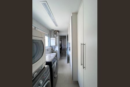 Apartamento à venda com 240m², 3 quartos e 4 vagasÁrea de Serviço