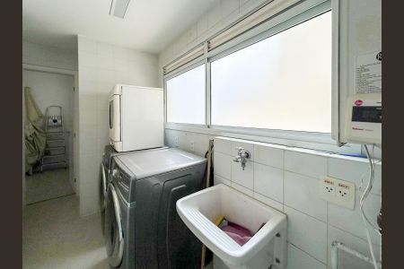 Apartamento à venda com 240m², 3 quartos e 4 vagasÁrea de Serviço