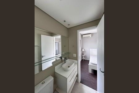 Apartamento à venda com 240m², 3 quartos e 4 vagasBanheiro Suíte 3