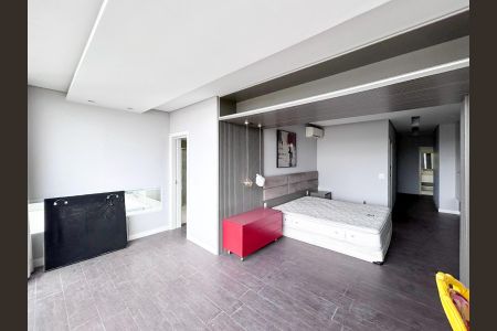 Apartamento à venda com 240m², 3 quartos e 4 vagasSuíte 1 Varanda