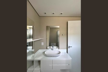 Apartamento à venda com 240m², 3 quartos e 4 vagasBanheiro Suíte 2