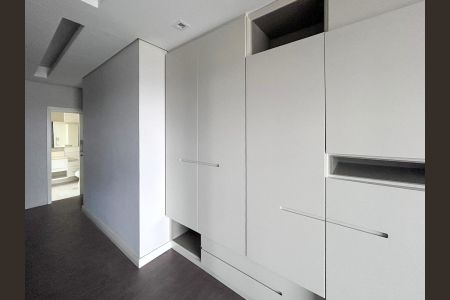 Apartamento à venda com 240m², 3 quartos e 4 vagasSuíte 1 