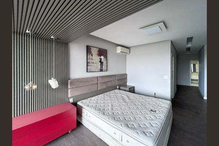 Apartamento à venda com 240m², 3 quartos e 4 vagasSuíte 1 