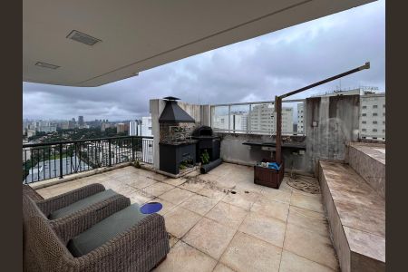 Apartamento à venda com 240m², 3 quartos e 4 vagasÁrea Gourmet