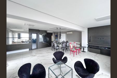 Apartamento à venda com 240m², 3 quartos e 4 vagasSala