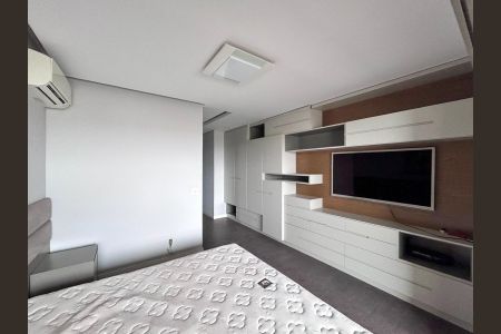 Apartamento à venda com 240m², 3 quartos e 4 vagasSuíte 1 