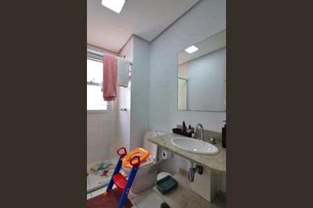 Apartamento à venda com 155m², 3 quartos e 3 vagasSuíte 1 Banheiro 