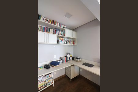 Apartamento à venda com 155m², 3 quartos e 3 vagasSuíte 3 Banheiro 