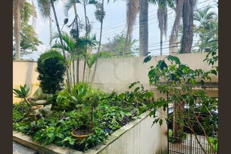 Casa à venda com 325m², 4 quartos e 3 vagas