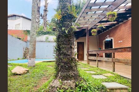 Casa à venda com 325m², 4 quartos e 3 vagas