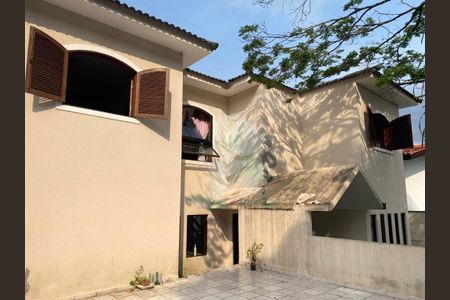 Casa à venda com 325m², 4 quartos e 3 vagas