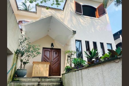 Casa à venda com 325m², 4 quartos e 3 vagas