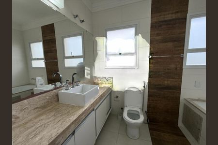 Casa de condomínio à venda com 273m², 4 quartos e 4 vagas