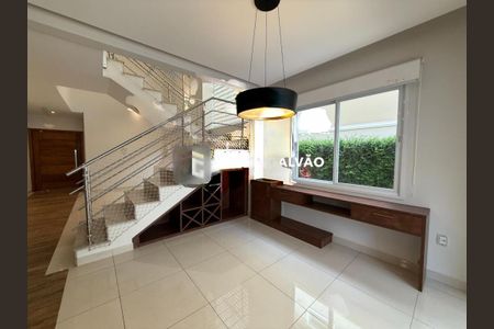 Casa de condomínio à venda com 273m², 4 quartos e 4 vagas