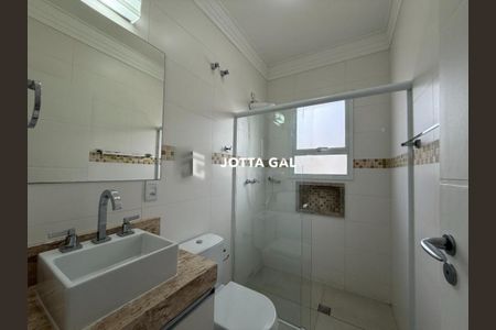 Casa de condomínio à venda com 273m², 4 quartos e 4 vagas