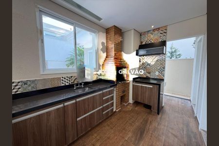 Casa de condomínio à venda com 273m², 4 quartos e 4 vagas