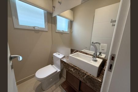 Casa de condomínio à venda com 273m², 4 quartos e 4 vagas