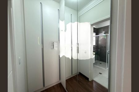 Casa de Condomínio à venda com 4 quartos, 273m² em Swiss Park, Campinas