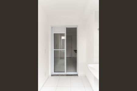 Apartamento para alugar com 35m², 2 quartos e sem vaga Apartamento para alugar com 35m², 2 quartos e sem vagaÁrea de Serviço - Varanda