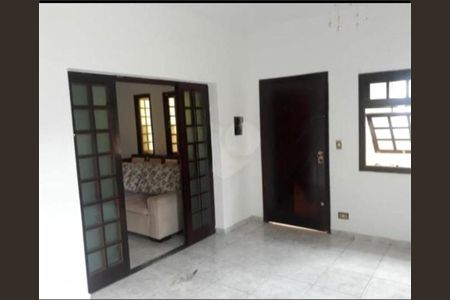 Casa à venda com 253m², 4 quartos e 2 vagas