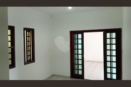 Casa à venda com 4 quartos, 253m² em Parque Novo Oratório, Santo André