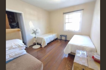 Casa de Condomínio à venda com 4 quartos, 380m² em Alphaville, Santana de Parnaíba