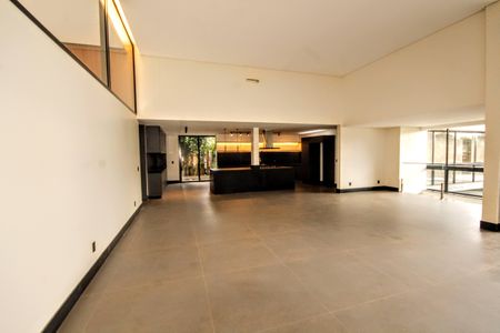 Casa de condomínio à venda com 403m², 4 quartos e 4 vagassala