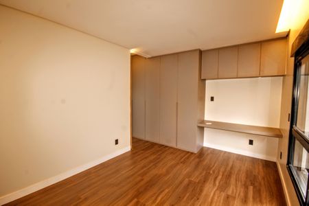 Casa de condomínio à venda com 403m², 4 quartos e 4 vagasquarto 1