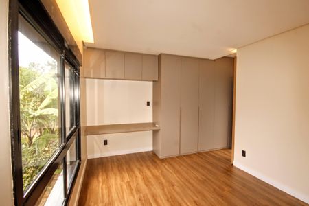 Casa de condomínio à venda com 403m², 4 quartos e 4 vagasquarto 2